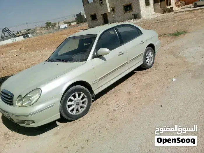 Hyundai Sonata 2004 photo 2