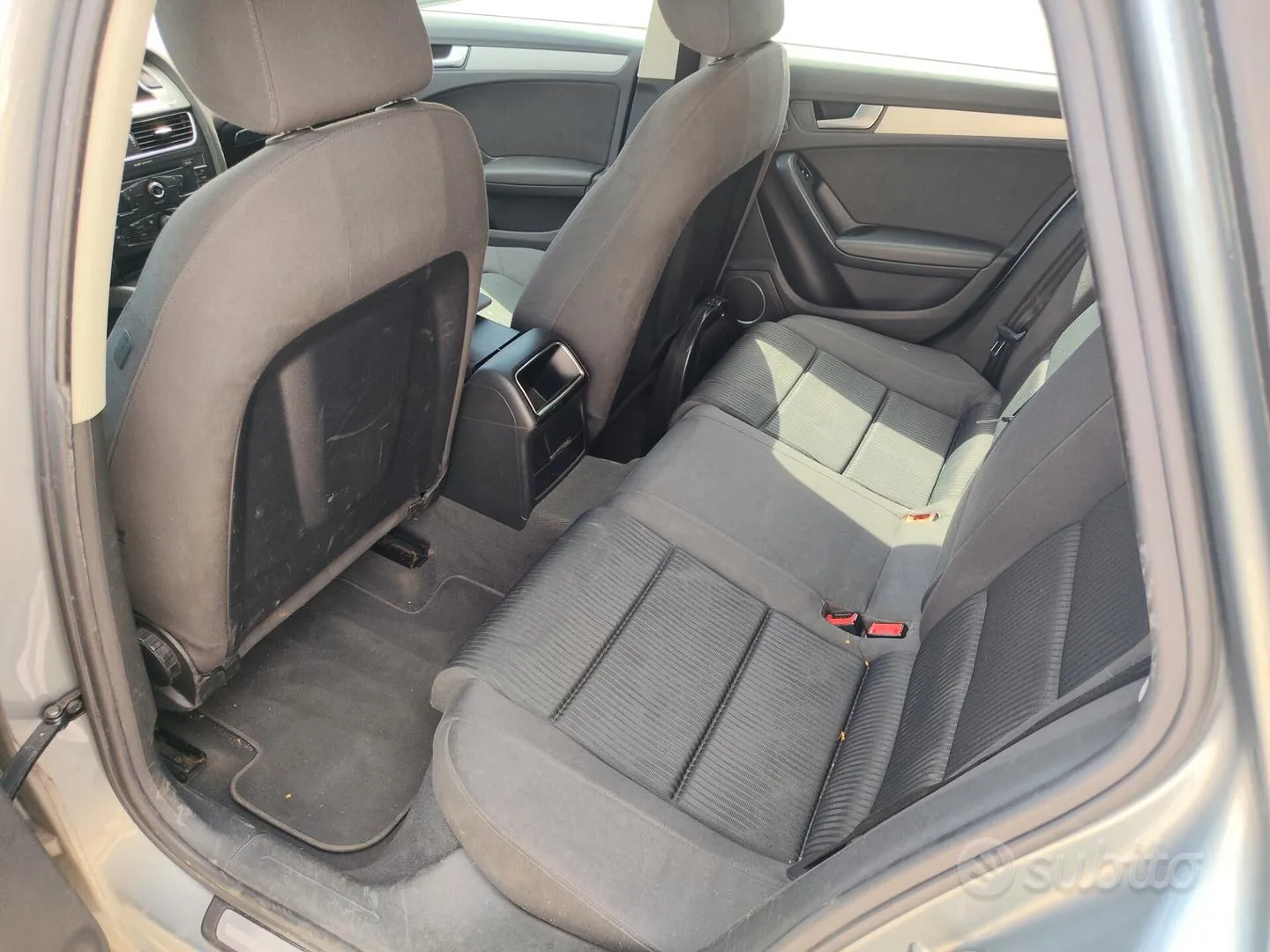 Audi A4 Avant 2010 photo 5