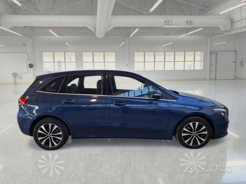 Mercedes-Benz B 250 2022 photo 3
