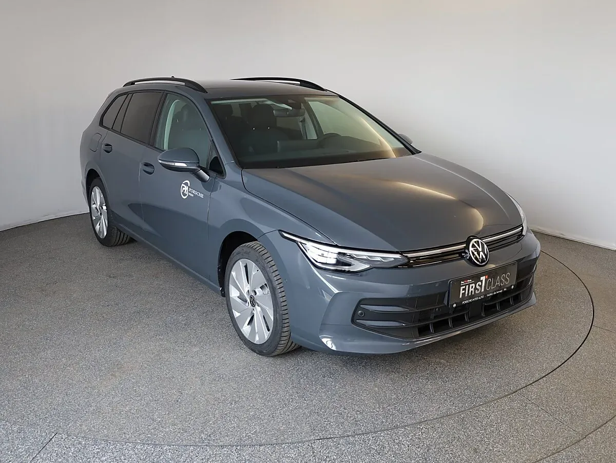Volkswagen Golf 2025 photo 3