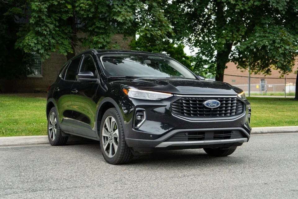 Ford Escape 2023 photo 3