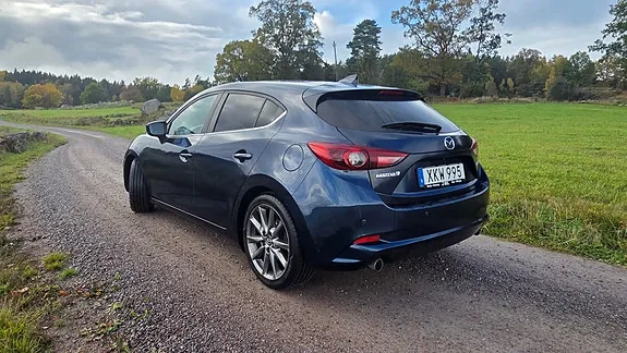 Mazda 3 2018 photo 3