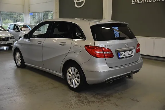Mercedes-Benz B200 2012 photo 4