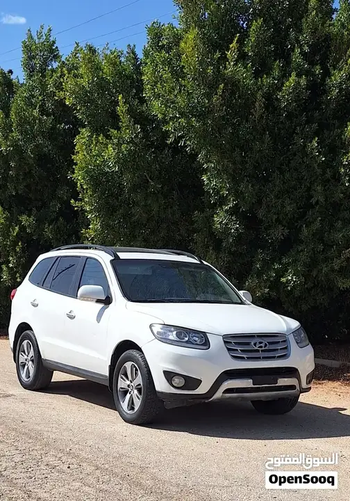 Hyundai Santa Fe 2012 photo 4
