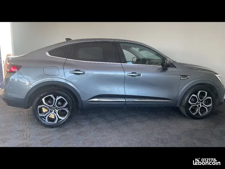 Renault Arkana 2023 photo 5