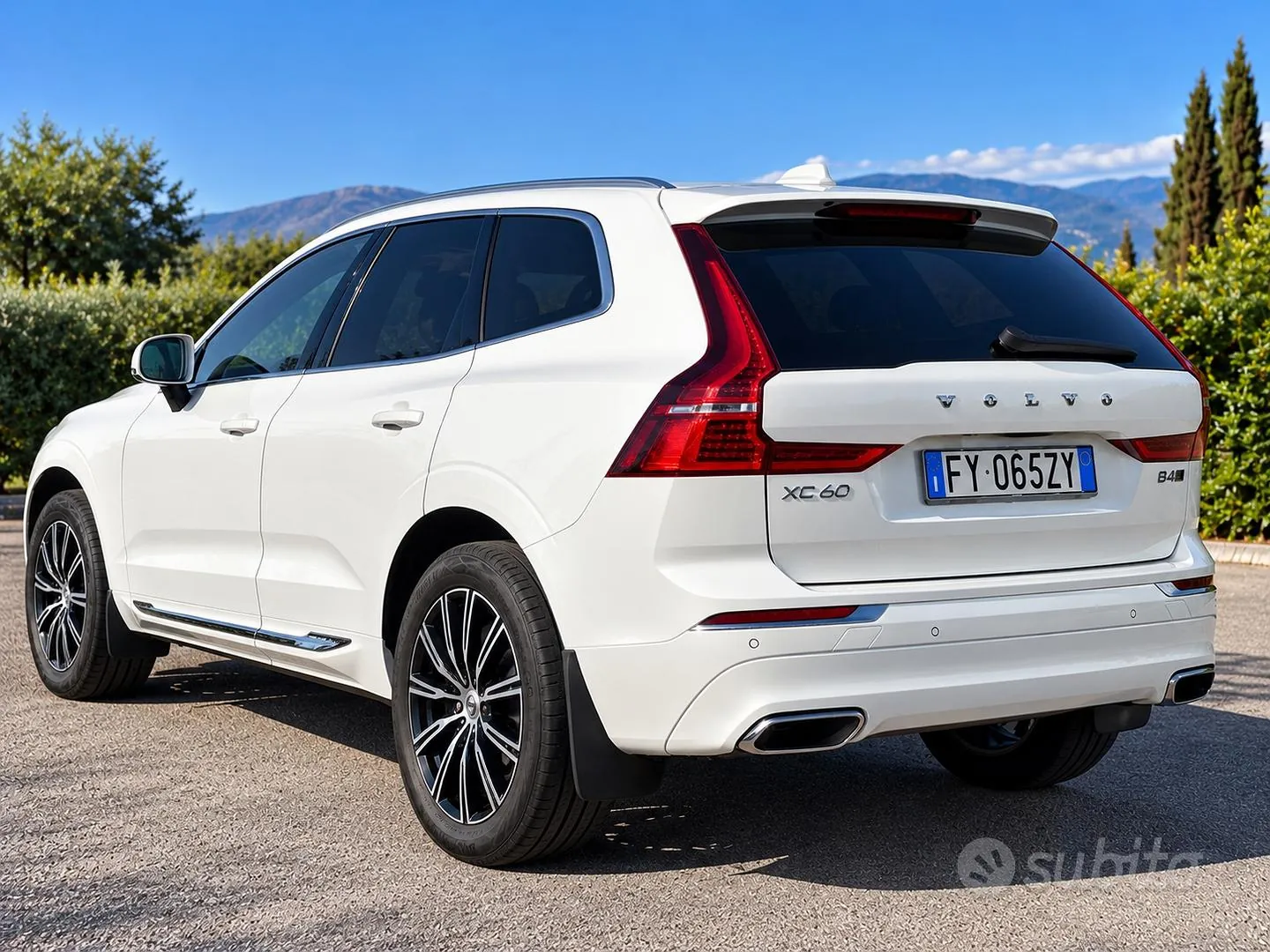 Volvo Xc60 2019 photo 2