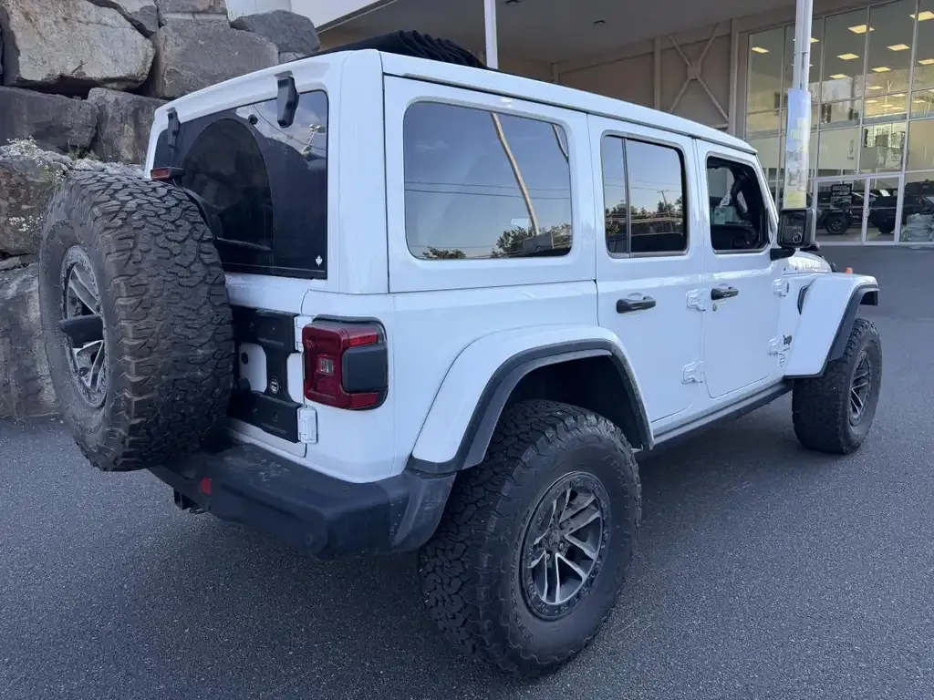 Jeep Wrangler 2025 photo 3