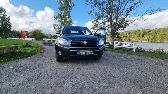 Toyota Rav4 2008 photo 5