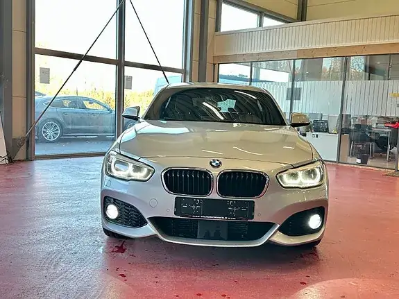 BMW 120I 2016 photo 2
