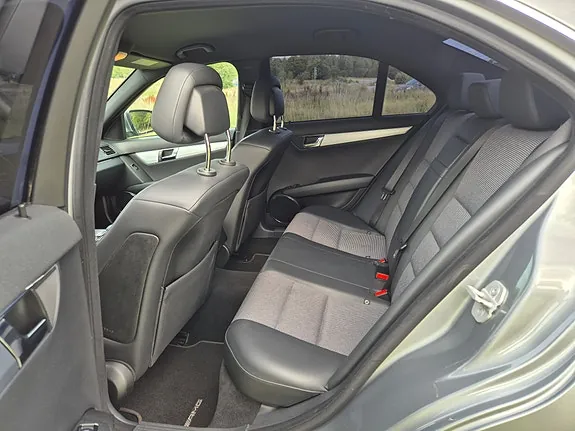 Mercedes-Benz C320 2008 photo 5