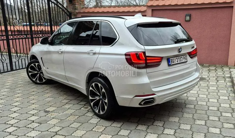 BMW X5 2015 photo 2