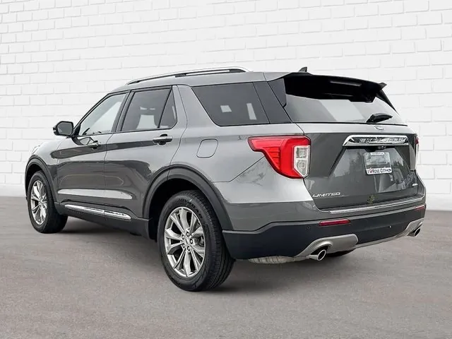 Ford Explorer 2023 photo 4