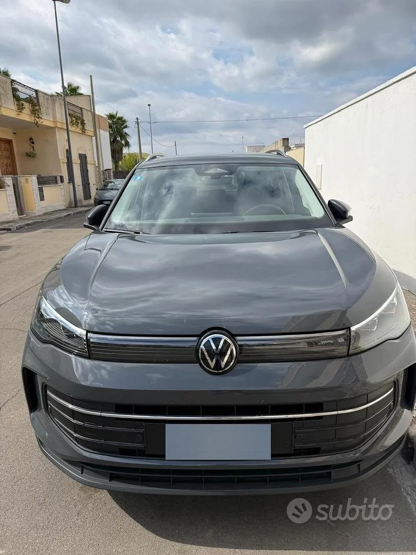 Volkswagen Tiguan 2025 photo 2