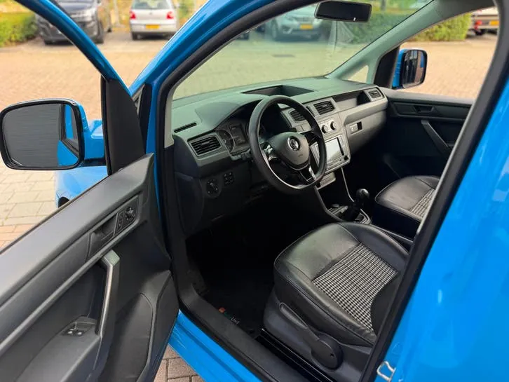 Volkswagen Caddy 2018 photo 2