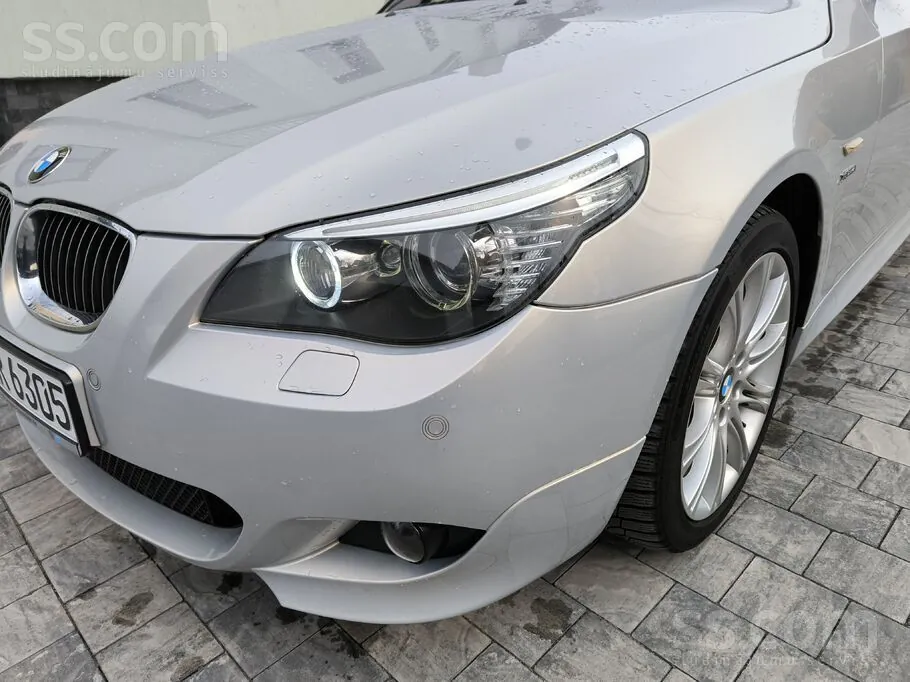BMW 530 2009 photo 3