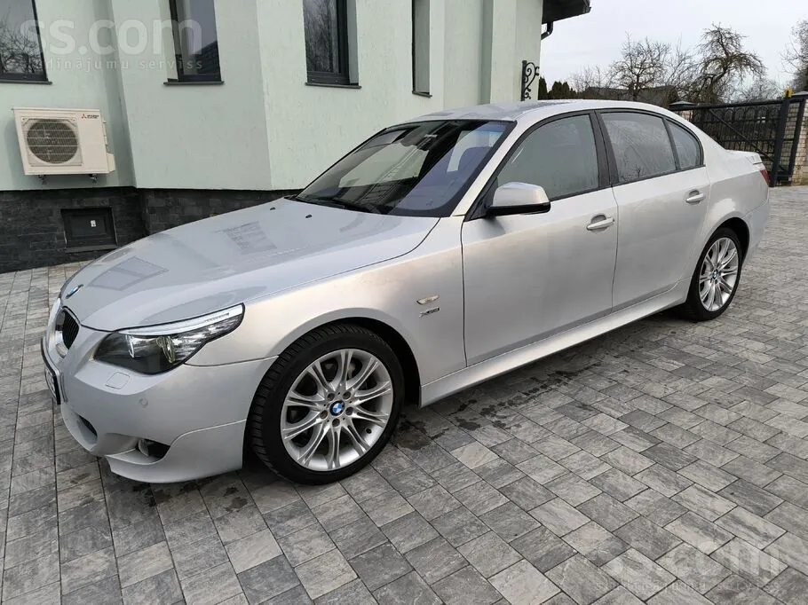 BMW 530 2009 photo 2