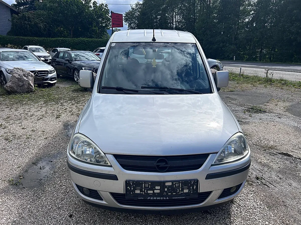 Opel Combo 2009 photo 2
