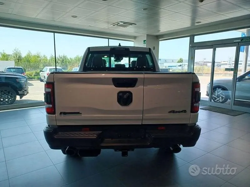 Dodge Ram 1500 2024 photo 3