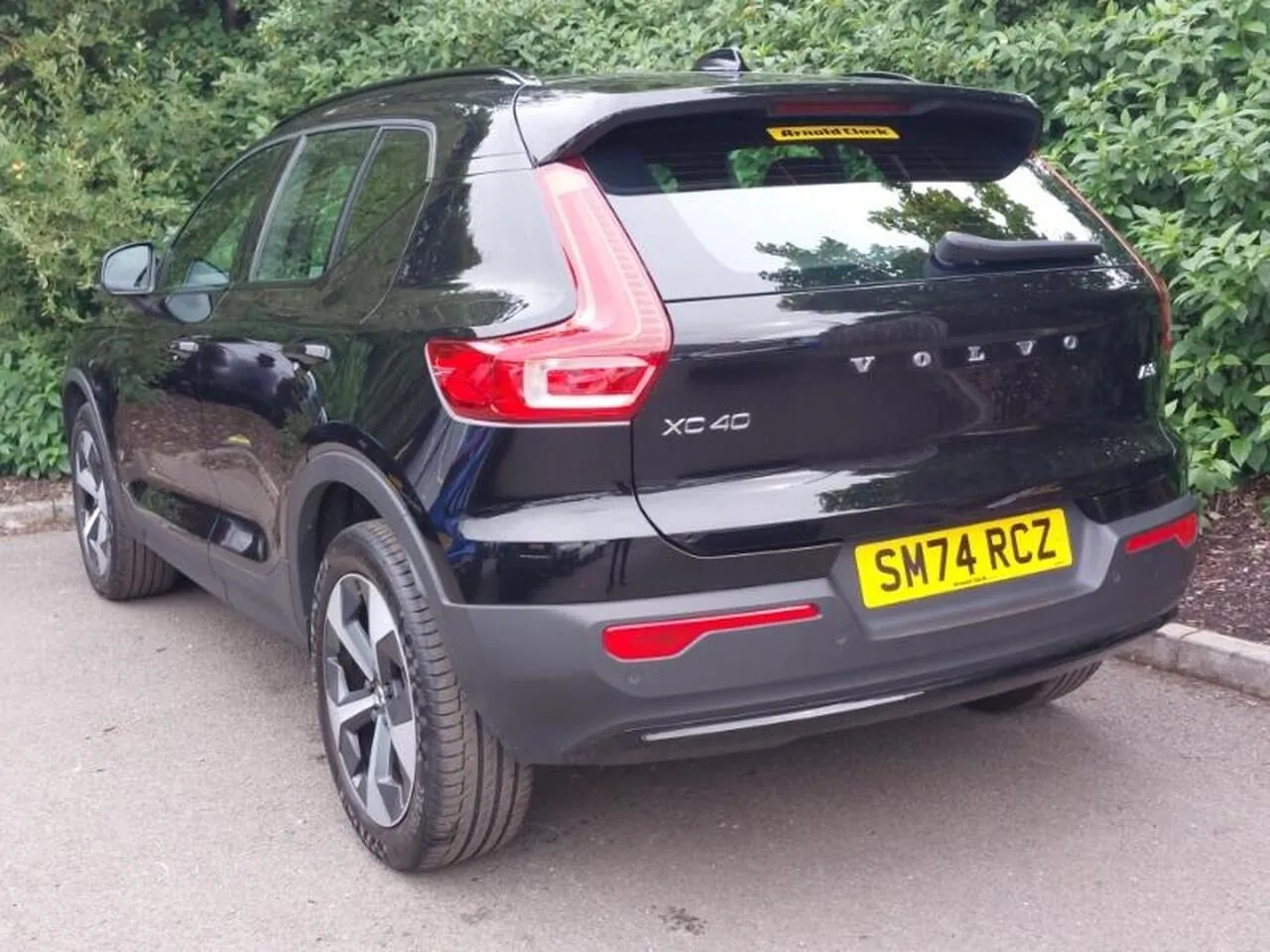 Volvo Xc40 2024 photo 2