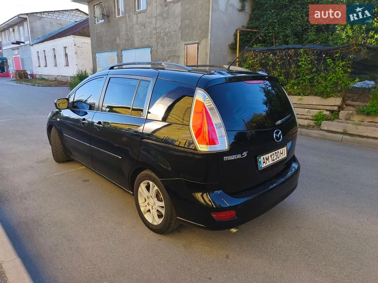 Mazda 5 2010 photo 5