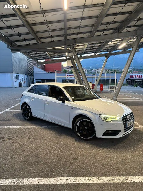 Audi A3 2014 photo 2