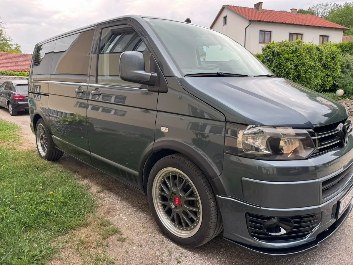 Volkswagen Caravelle 2006 photo 3