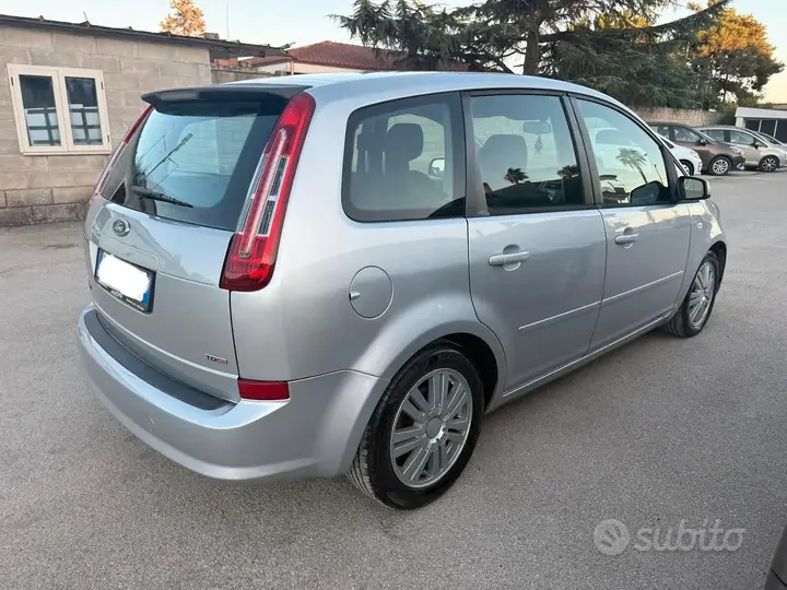 Ford C-Max 2010 photo 4