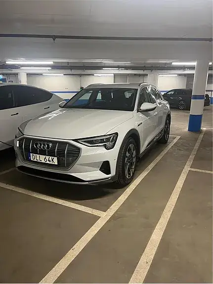 Audi E-Tron 2022 photo 2