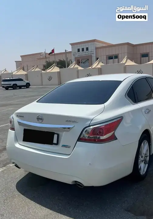 Nissan Altima 2014 photo 2