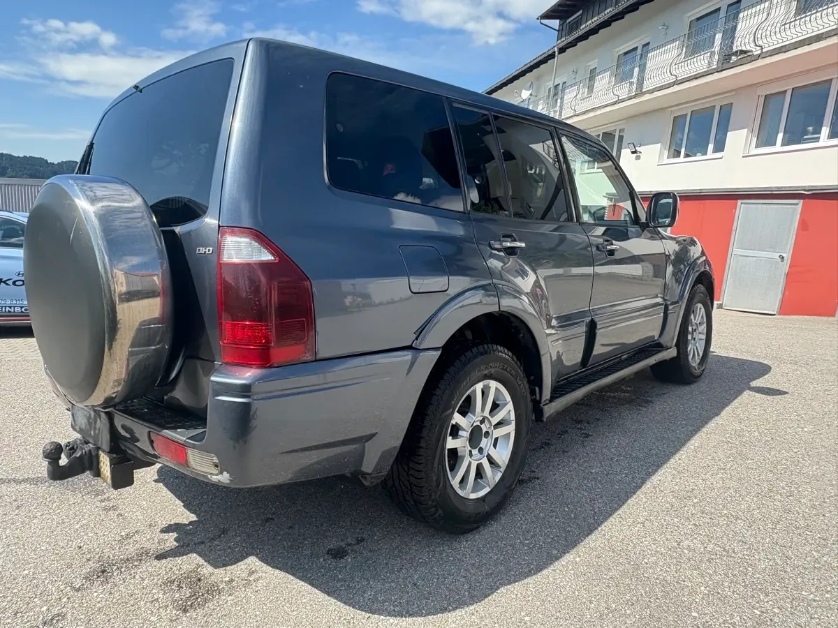 Mitsubishi Pajero 2006 photo 3