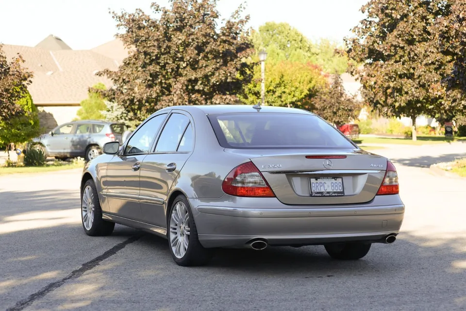 Mercedes-Benz E-Class 2008 photo 5