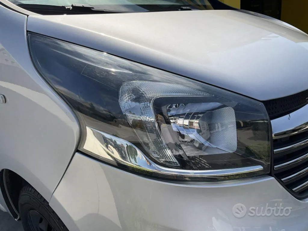 Opel Vivaro 2015 photo 4