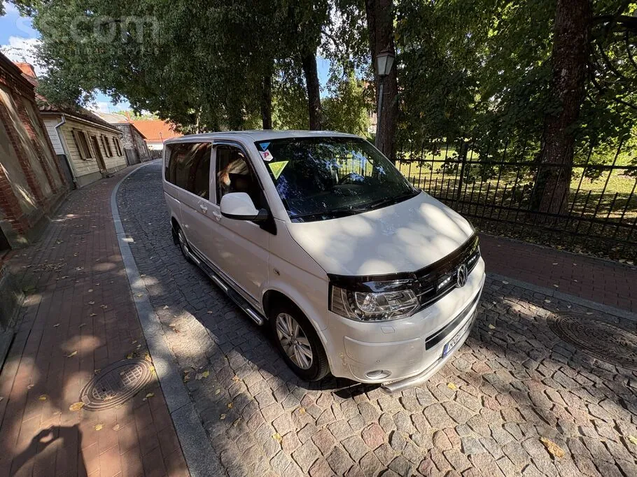Volkswagen Multivan 2011 photo 3