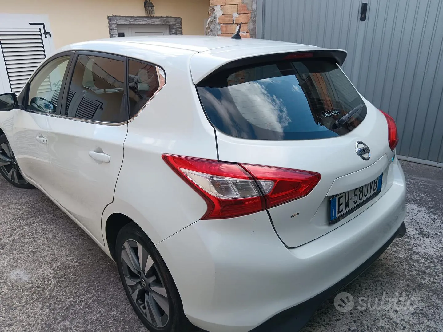 Nissan Pulsar 2014 photo 3