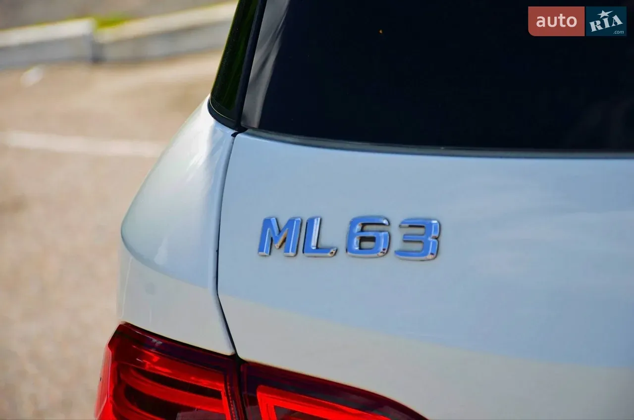 Mercedes-Benz M-Class 2012 photo 3