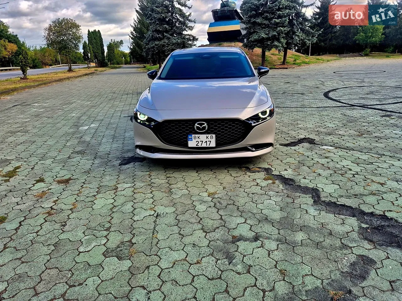 Mazda 3 2024 photo 2