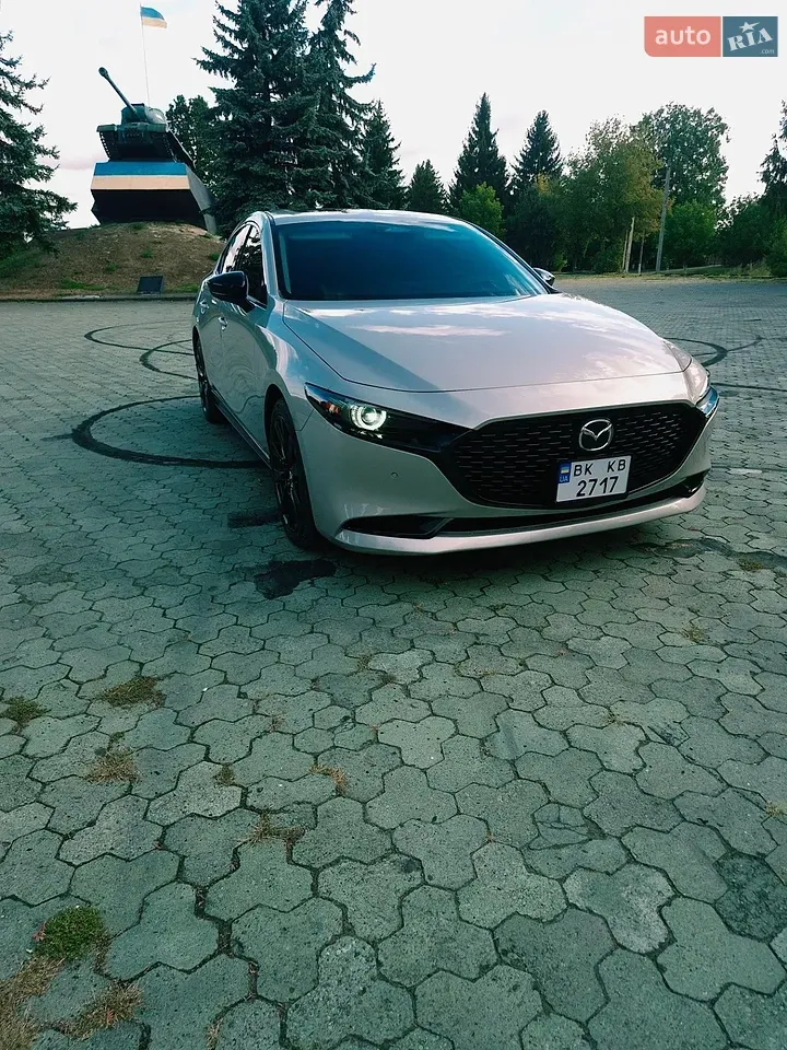 Mazda 3 2024 photo 3