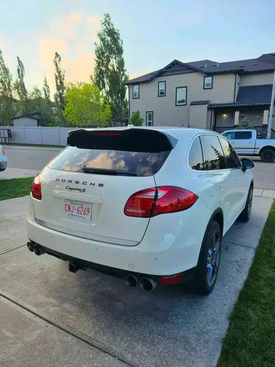 Porsche Cayenne 2011 photo 5