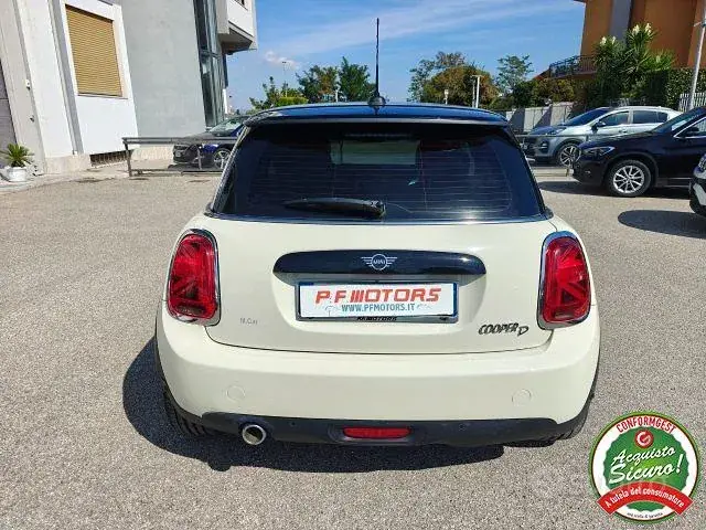 Mini Cooper D 2018 photo 4