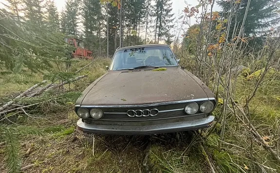 Audi 100 1973 photo 4