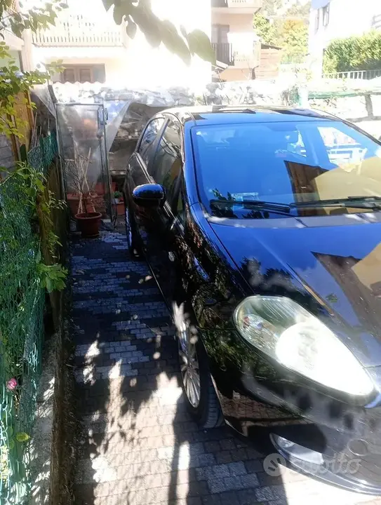 Fiat Grande Punto 2009 photo 5