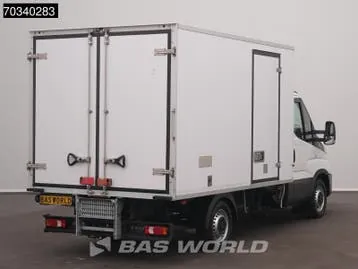Iveco Daily 2023 photo 2