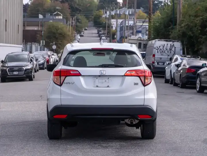 Honda Hr-V 2017 photo 4