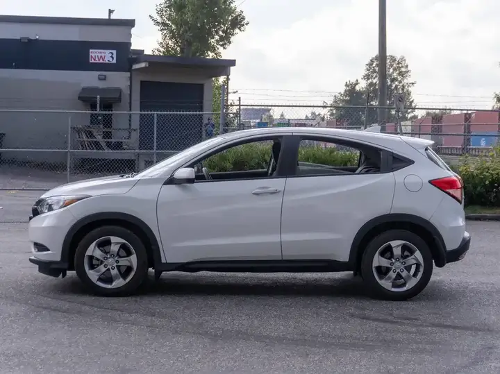 Honda Hr-V 2017 photo 2