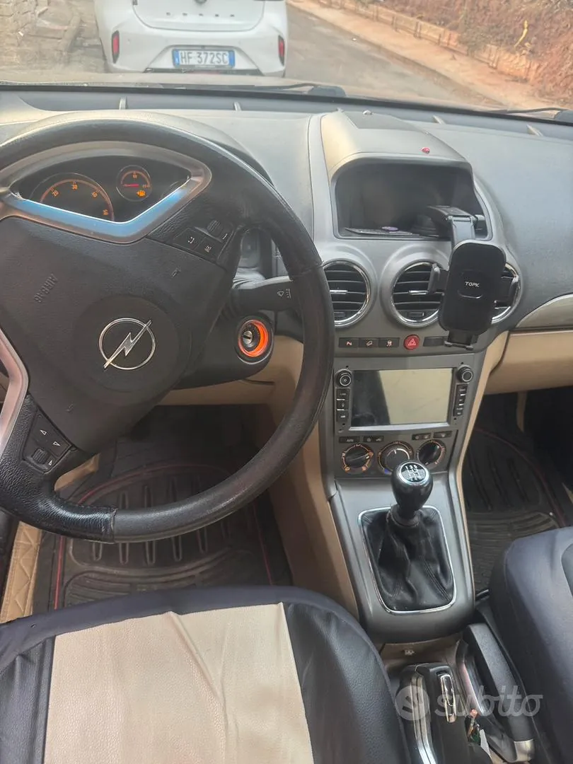 Opel Antara 2010 photo 4