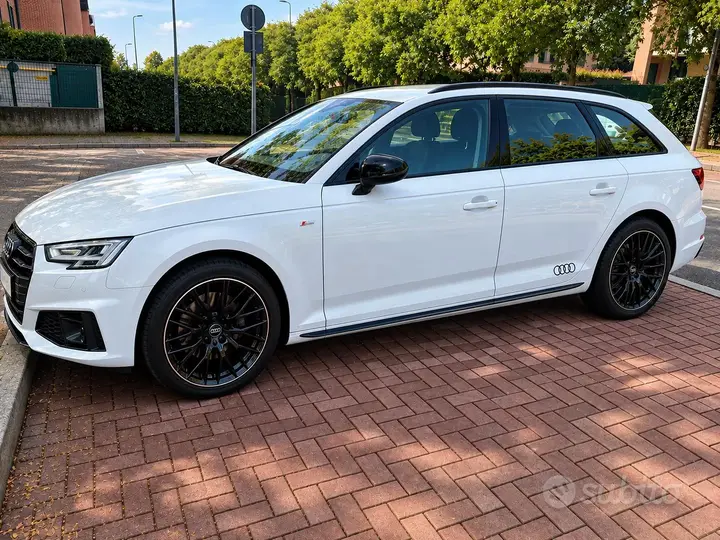 Audi A4 2019 photo 2
