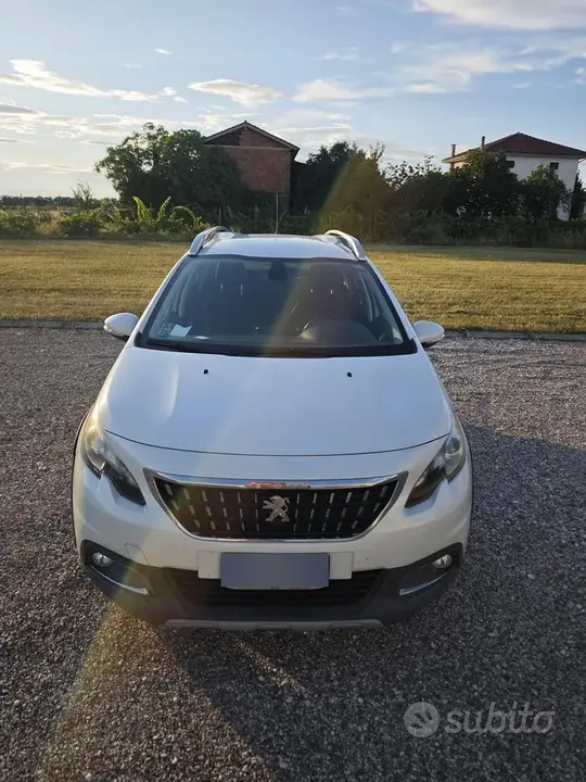 Peugeot 2008 2017 photo 4