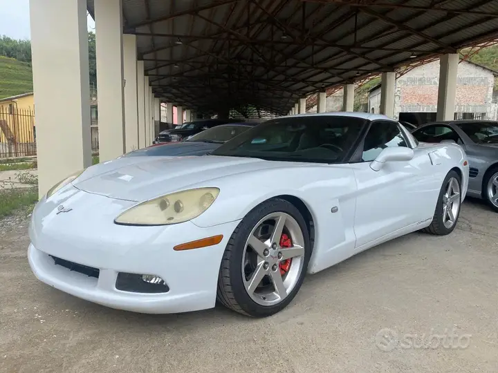 Chevrolet C6 Coupe 2005 photo 2