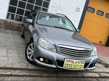 Mercedes-Benz C-Class 2011 photo 2
