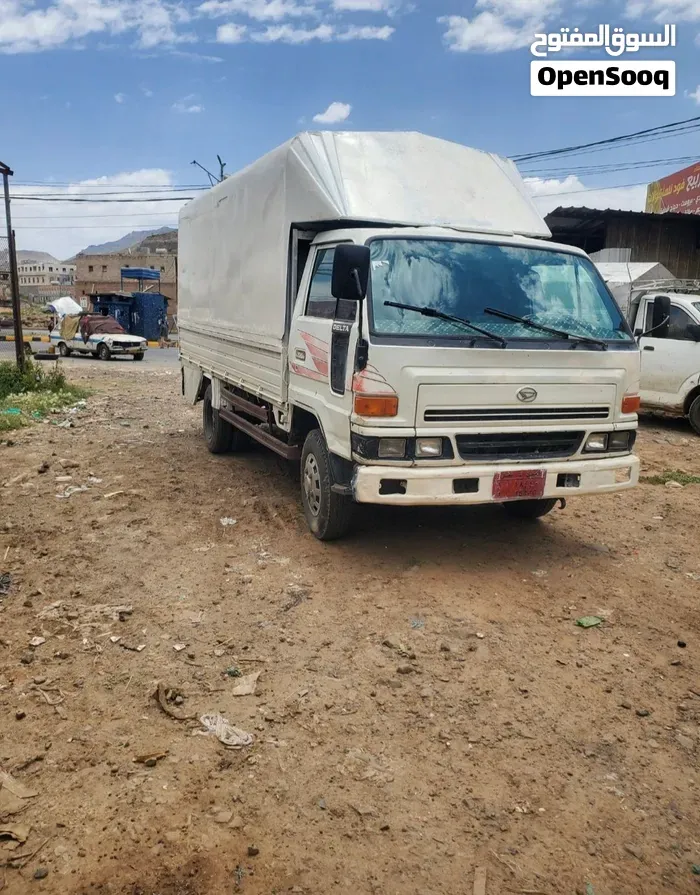 Daihatsu Daihatsu Dina 2002 photo 3